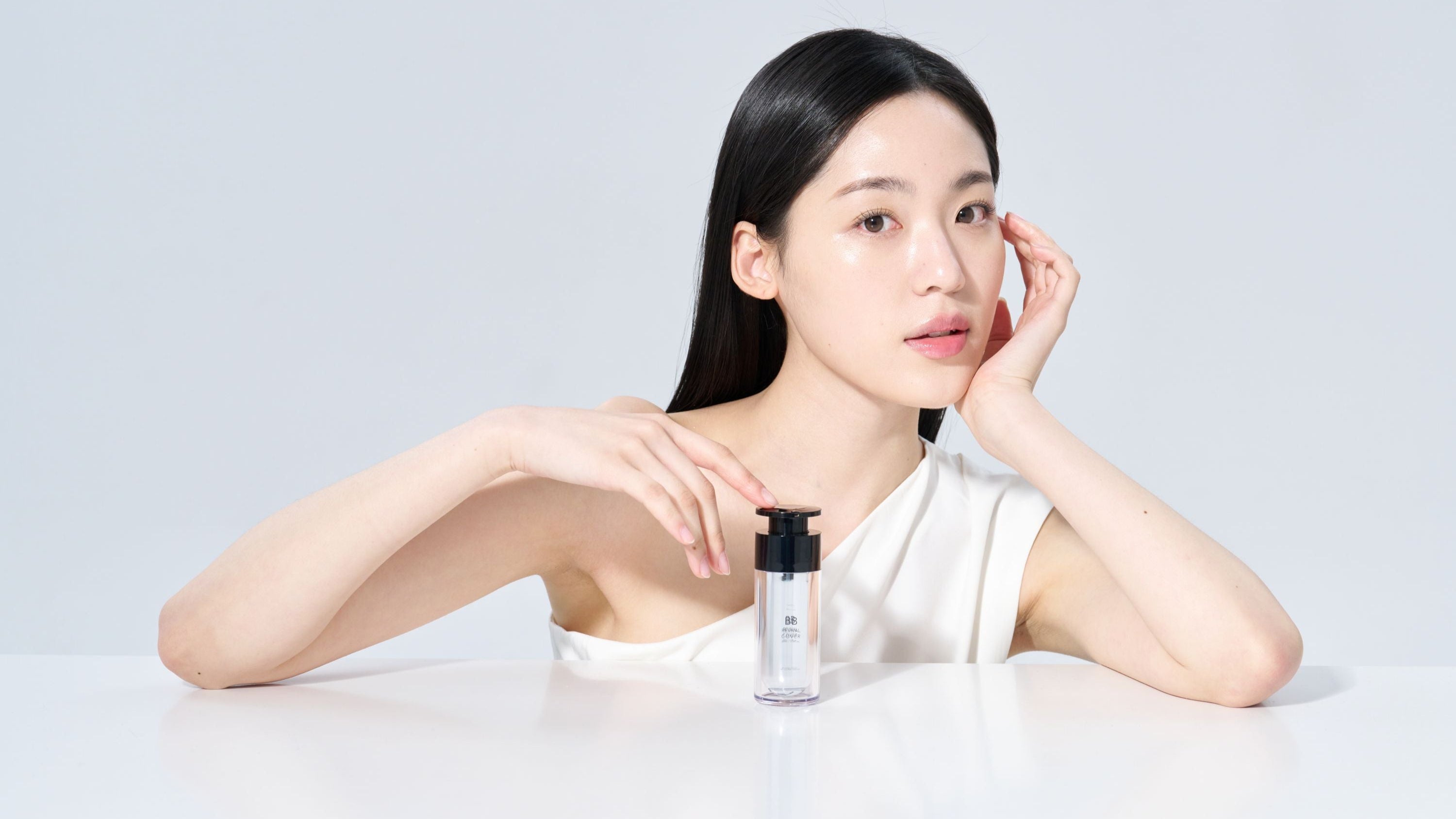 💕Limited to 10 seconds to apply makeup and fake natural look✨Korean KY Light Translucent Skin Backlight Revitalizing BB Cream (30/ml) Series Combination