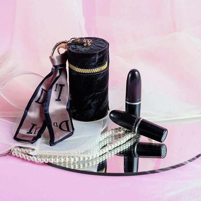 🆕新品上架【梨花瑪雅】渲染皮質緞帶復古可愛口紅零錢包,附鑰匙圈,可掛在包包上喔 !!(3色可選)💕情人禮物,生日,閨蜜禮物禮物