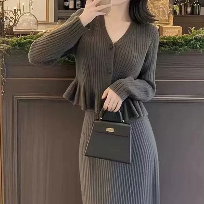 🆕新品上架💖【梨花瑪雅】秋冬款V領傘擺氣質小香風針織兩式長裙套裝(2色)🌹