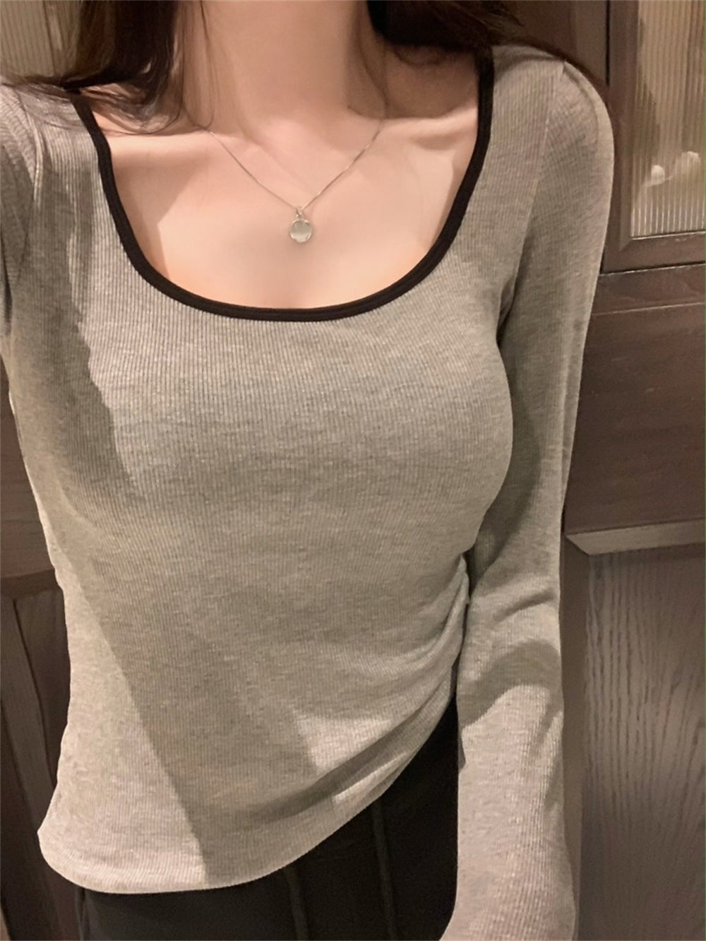 🆕新品上架💖【梨花瑪雅】🔥小眾高級附胸墊小香風撞色保暖方領上衣(4色)