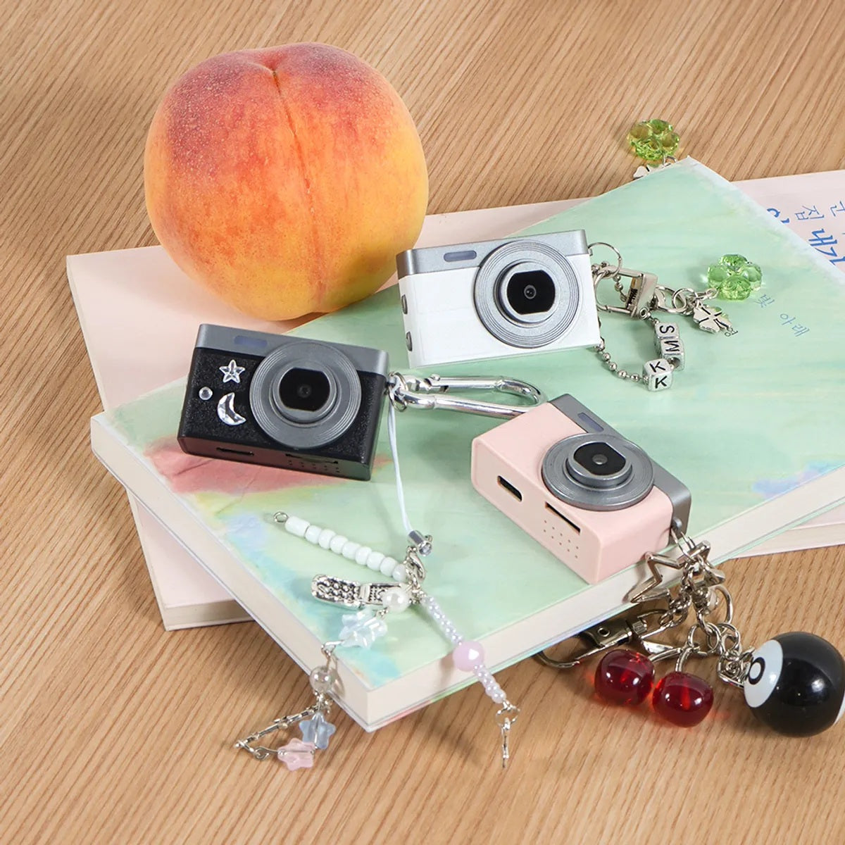 💜新品上架【梨花娘】🫧韓國AKARACHI📸mini😍附鑰匙圈可錄影復古Y2K數位相機(兩色)