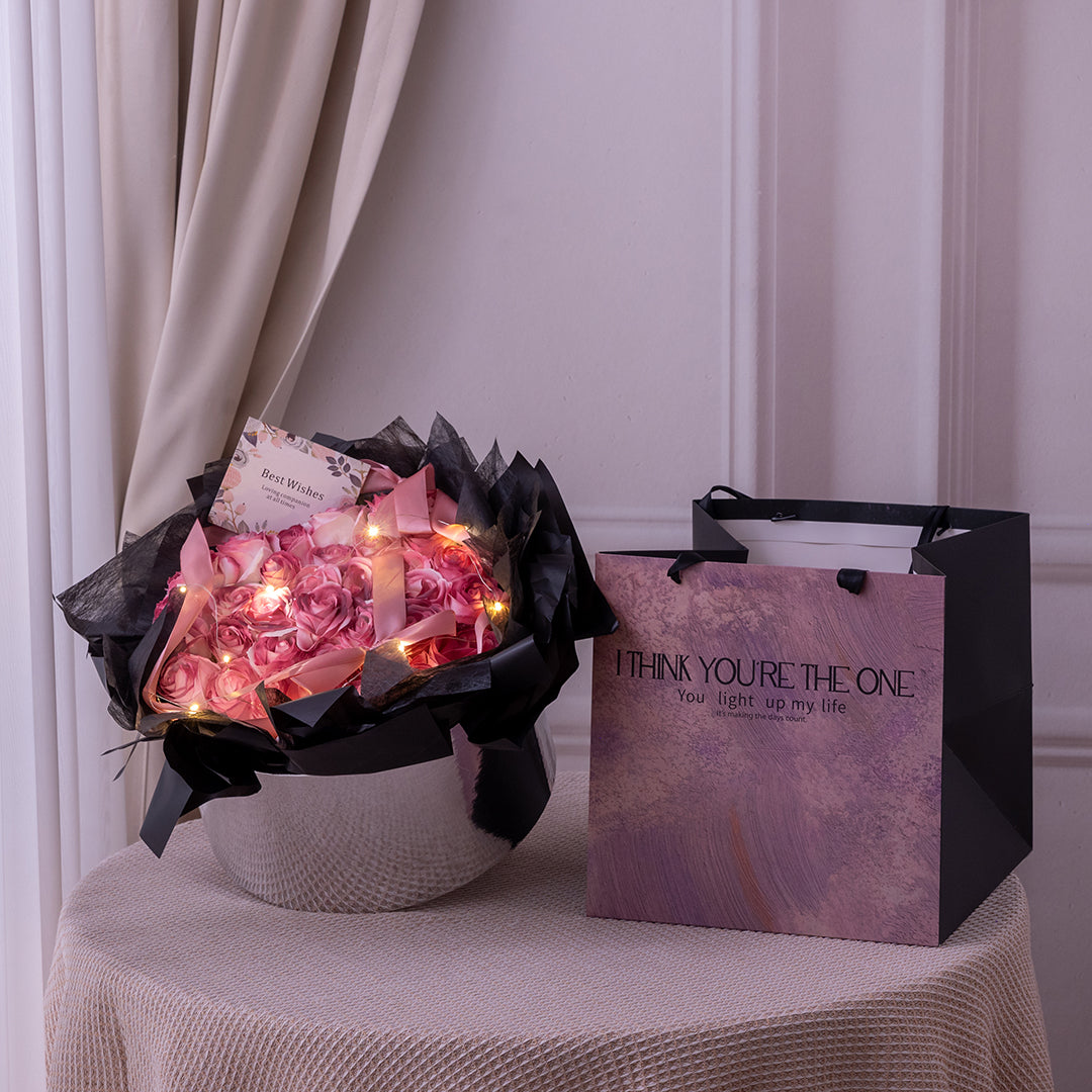 🆕新品上架【梨花瑪雅】💖七夕禮物高級感心型漸層色玫瑰香皂花束桶(2色)閨蜜禮物,情人禮物