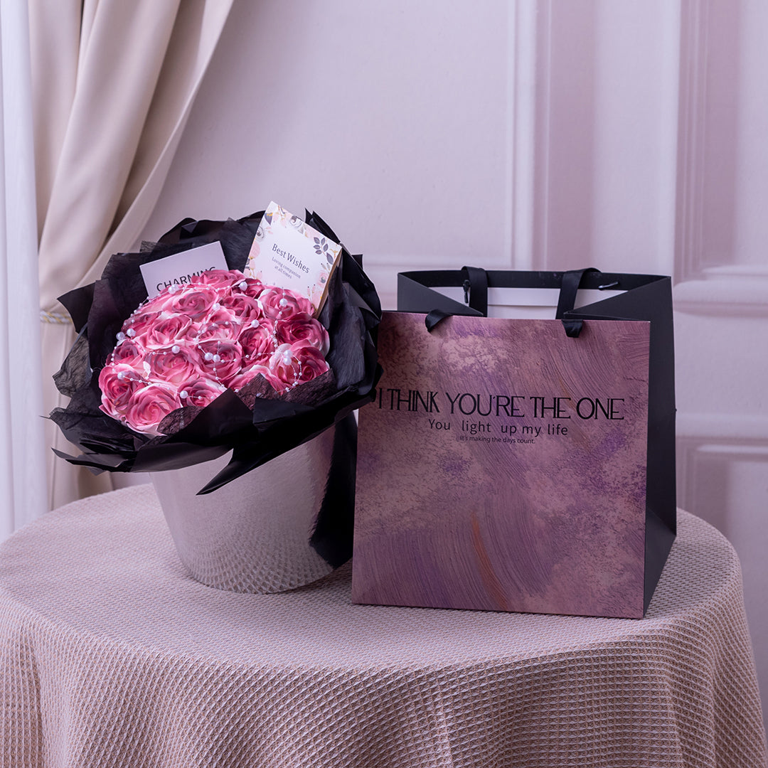 🆕新品上架【梨花瑪雅】💖七夕禮物高級感心型漸層色玫瑰香皂花束桶(2色)閨蜜禮物,情人禮物