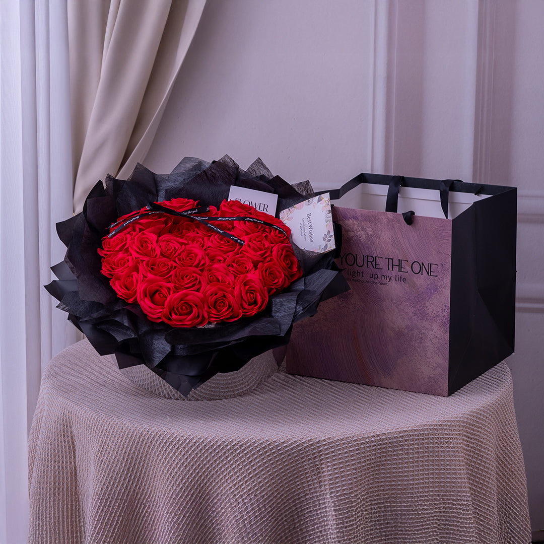 🆕新品上架【梨花瑪雅】💖七夕禮物高級感心型漸層色玫瑰香皂花束桶(2色)閨蜜禮物,情人禮物