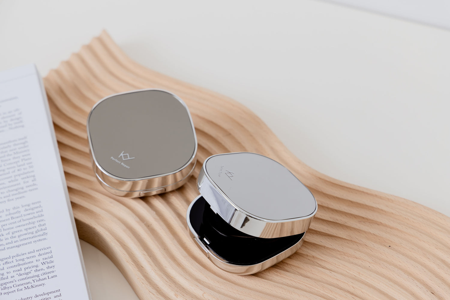 最新企劃江南清潭洞GD造型室採訪韓國KY無瑕淬亮輕潤氣墊N12X兩盒四蕊限量MINIX1防曬35mlX1