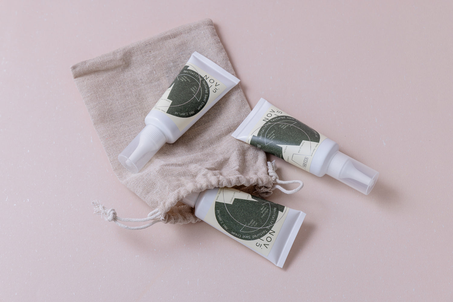 NOV.15洋甘菊頭皮深層除臭清涼舒緩賦活去角質霜50ml(一包3入組)