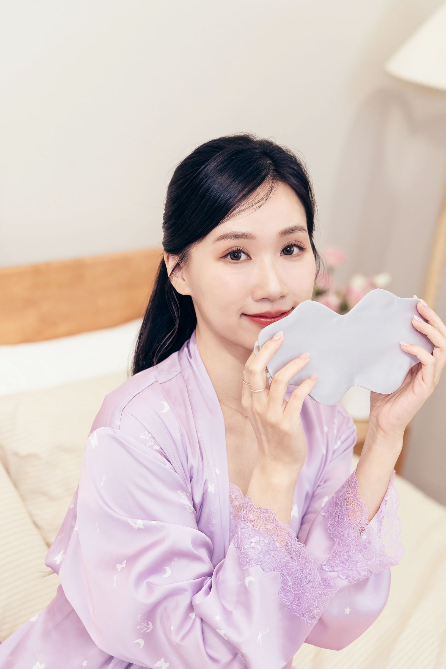 【梨花瑪雅】新品上架🤞選品夏季涼感薄款真絲雲朵睡眠遮光透氣眼罩(三色)