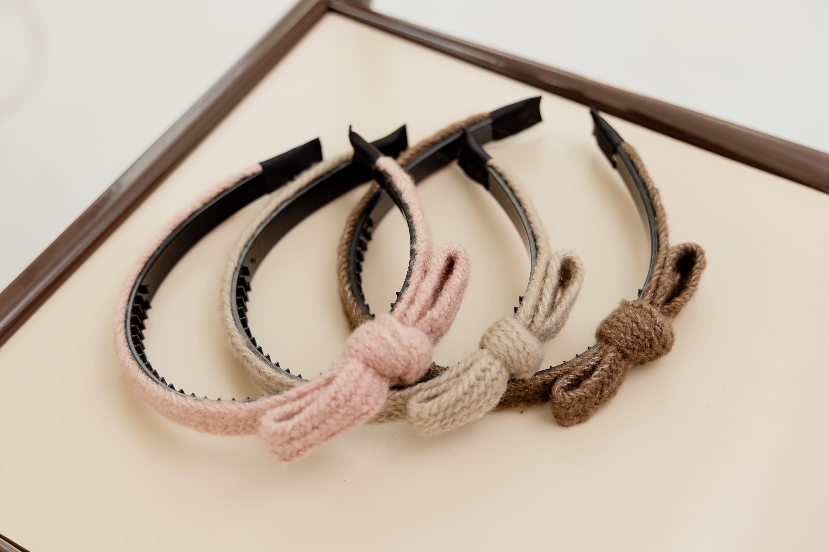 甜美女孩毛線蝴蝶結髮箍秋冬經典百搭 (現貨+預購)