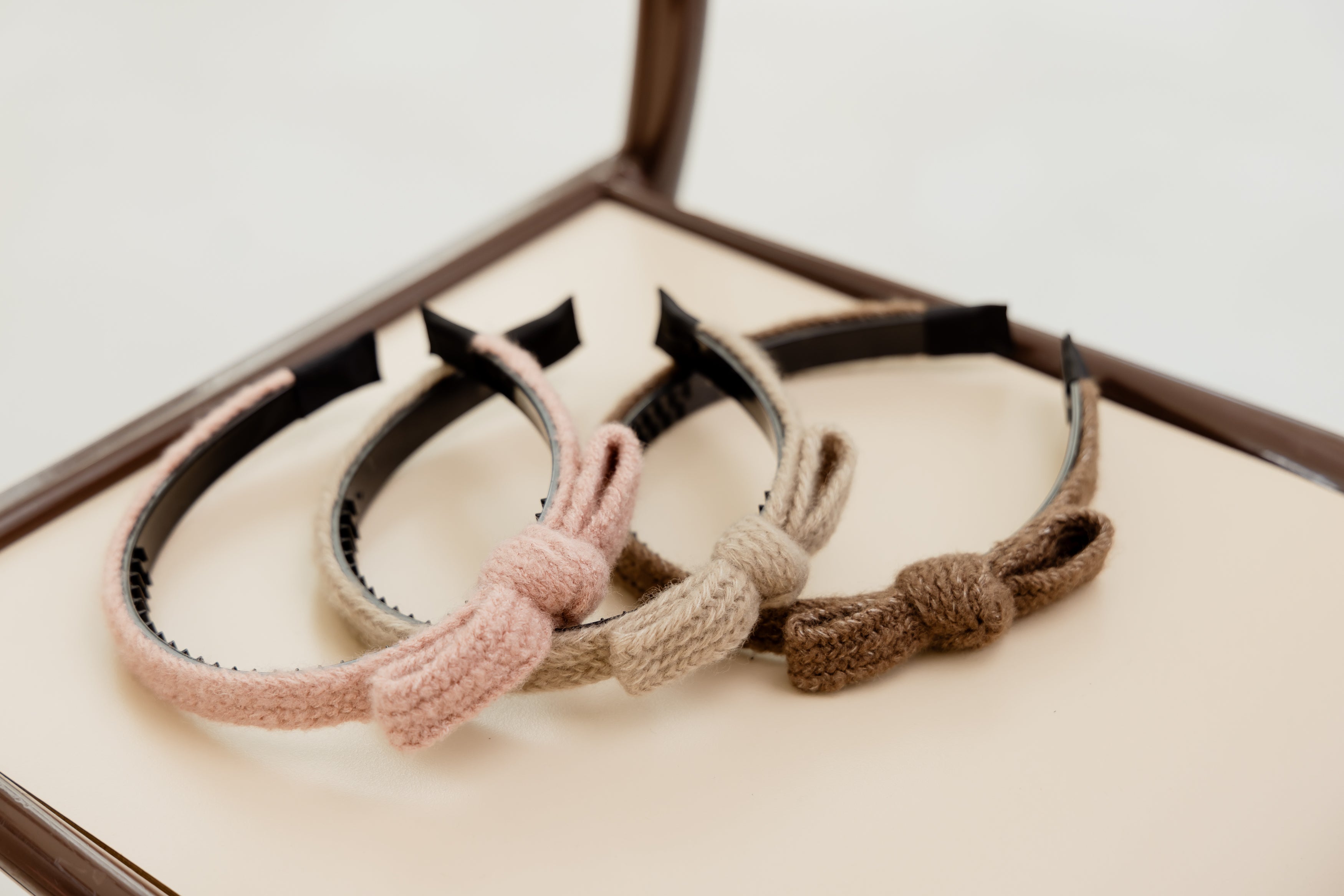 甜美女孩毛線蝴蝶結髮箍秋冬經典百搭 (現貨+預購)