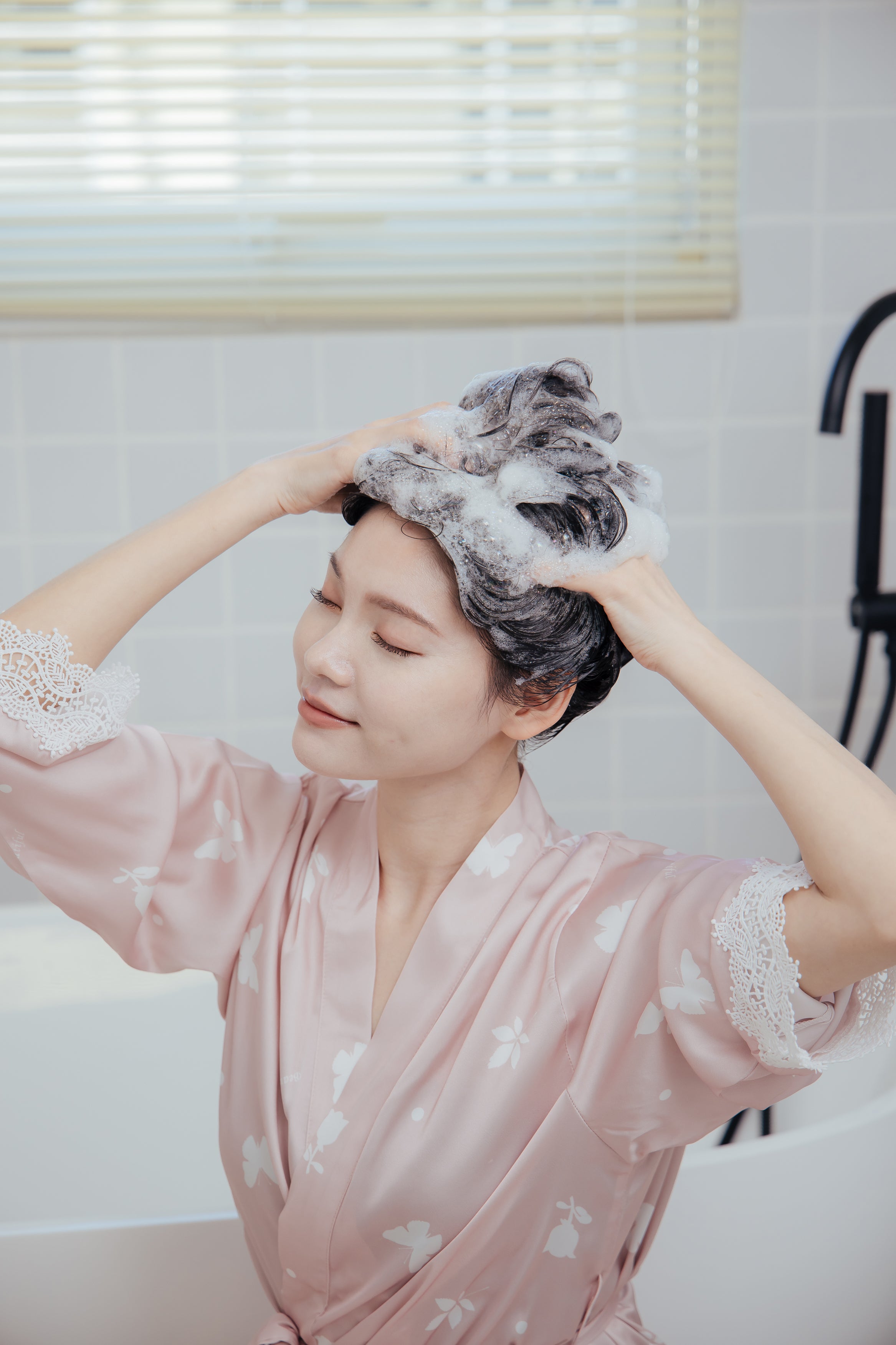 NOV.15曠野綠茵茶樹沁涼去屑舒緩洗髮精500ml