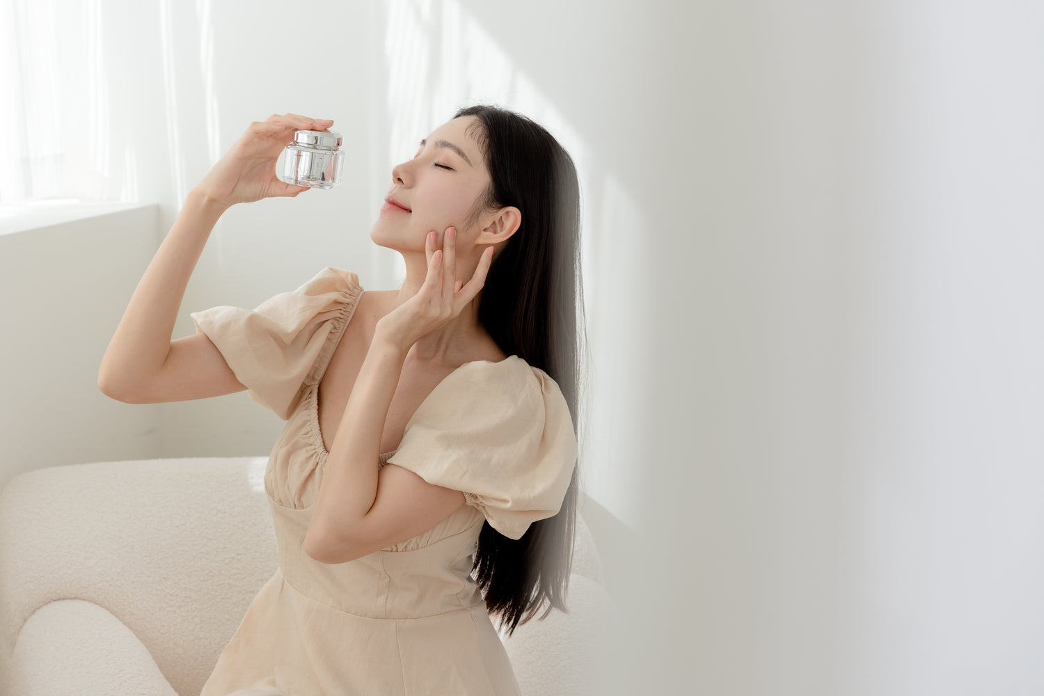 GD造型室特輯!!特惠組❤️韓國KY陶瓷肌高保濕面霜3 入組( 大瓶50gX1 小瓶5gX2)