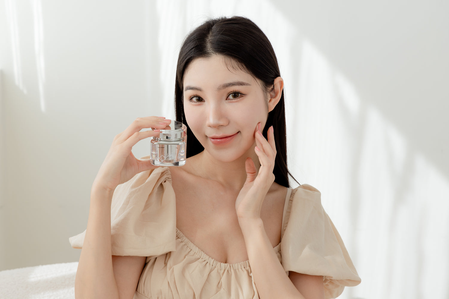 GD造型室特輯!!特惠組❤️韓國KY陶瓷肌高保濕面霜3 入組( 大瓶50gX1 小瓶5gX2)