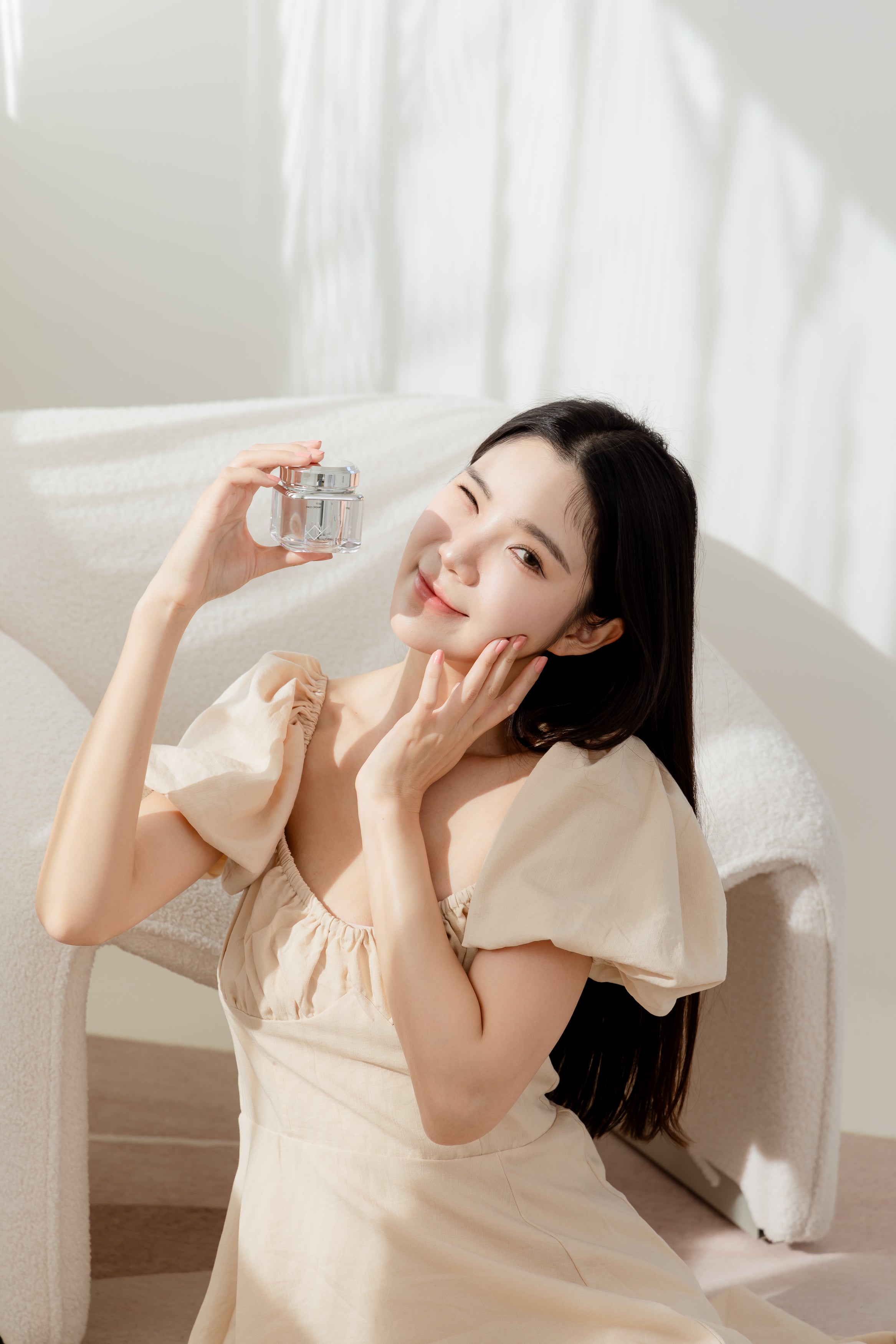 GD造型室特輯!!特惠組❤️韓國KY陶瓷肌高保濕面霜3 入組( 大瓶50gX1 小瓶5gX2)