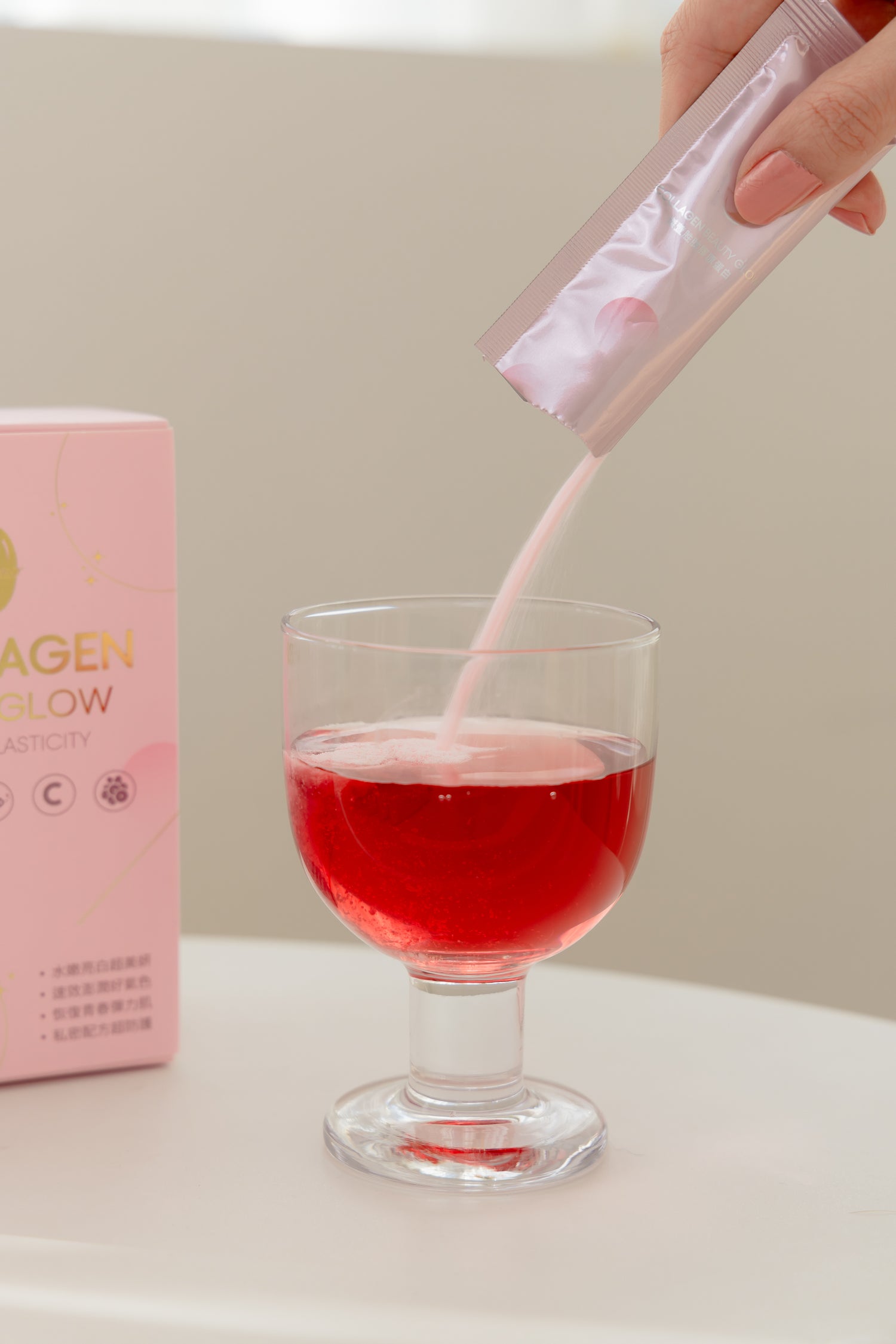 傑萱生技蔓越莓燕窩女性超友好複方蔓越莓胜肽膠原蛋白EX一盒15包(喝了有感,店面回購率高)