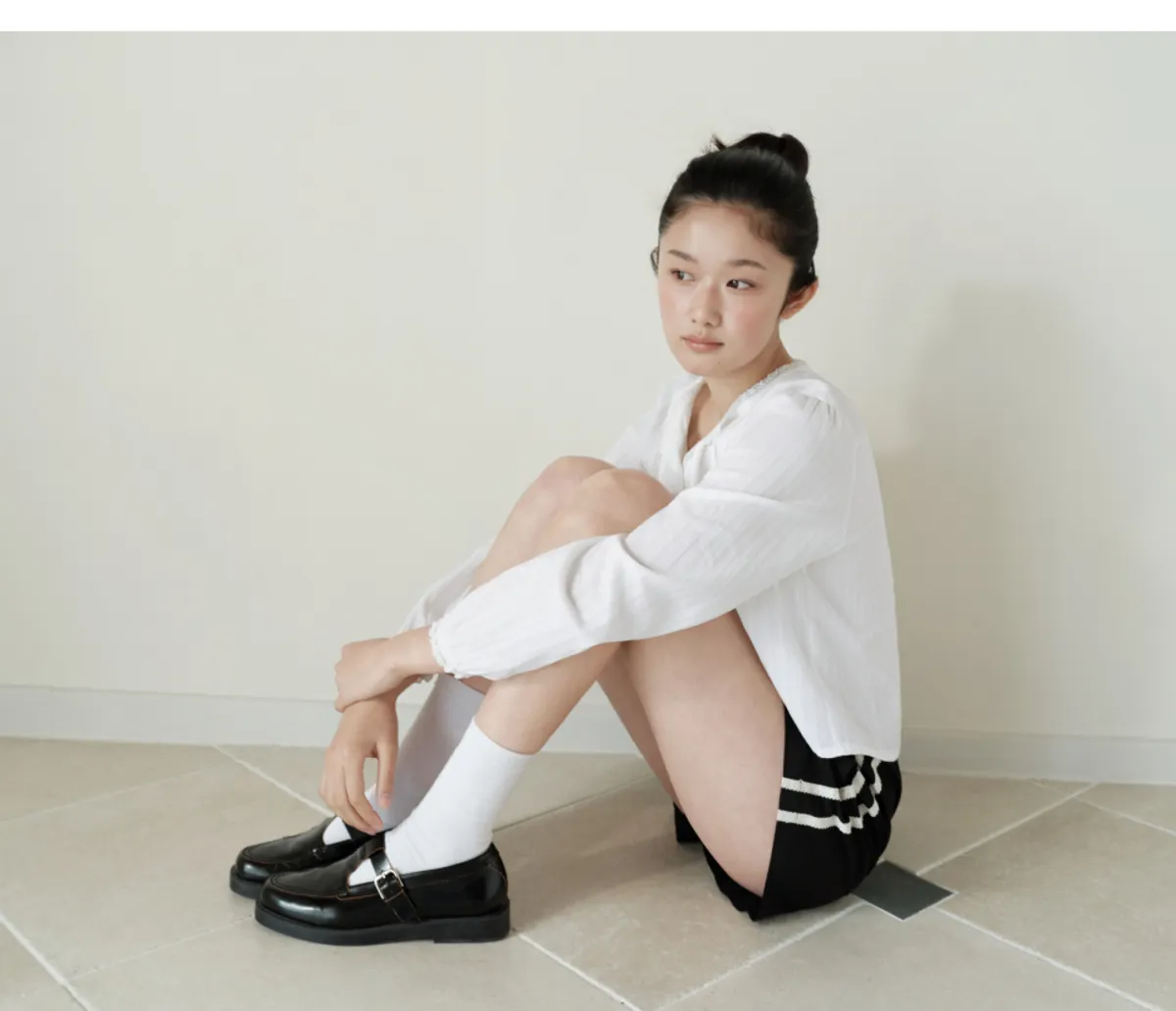 🆕新品上架【梨花娘】韓國Musinsa 💕韓韶禧同款💖極簡美學垂直紋理棉質細褶襯衫(3色)