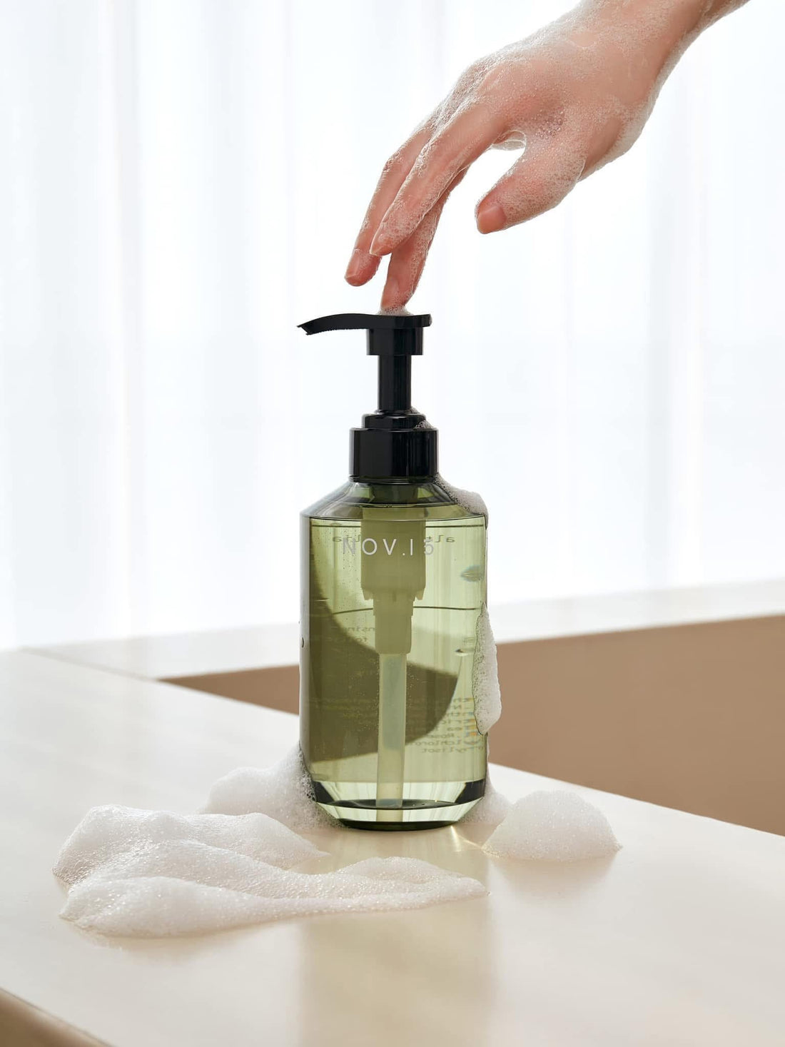 NOV.15 Wilderness Green Tea Tree Cooling Anti-Dandruff Soothing Shampoo 500ml