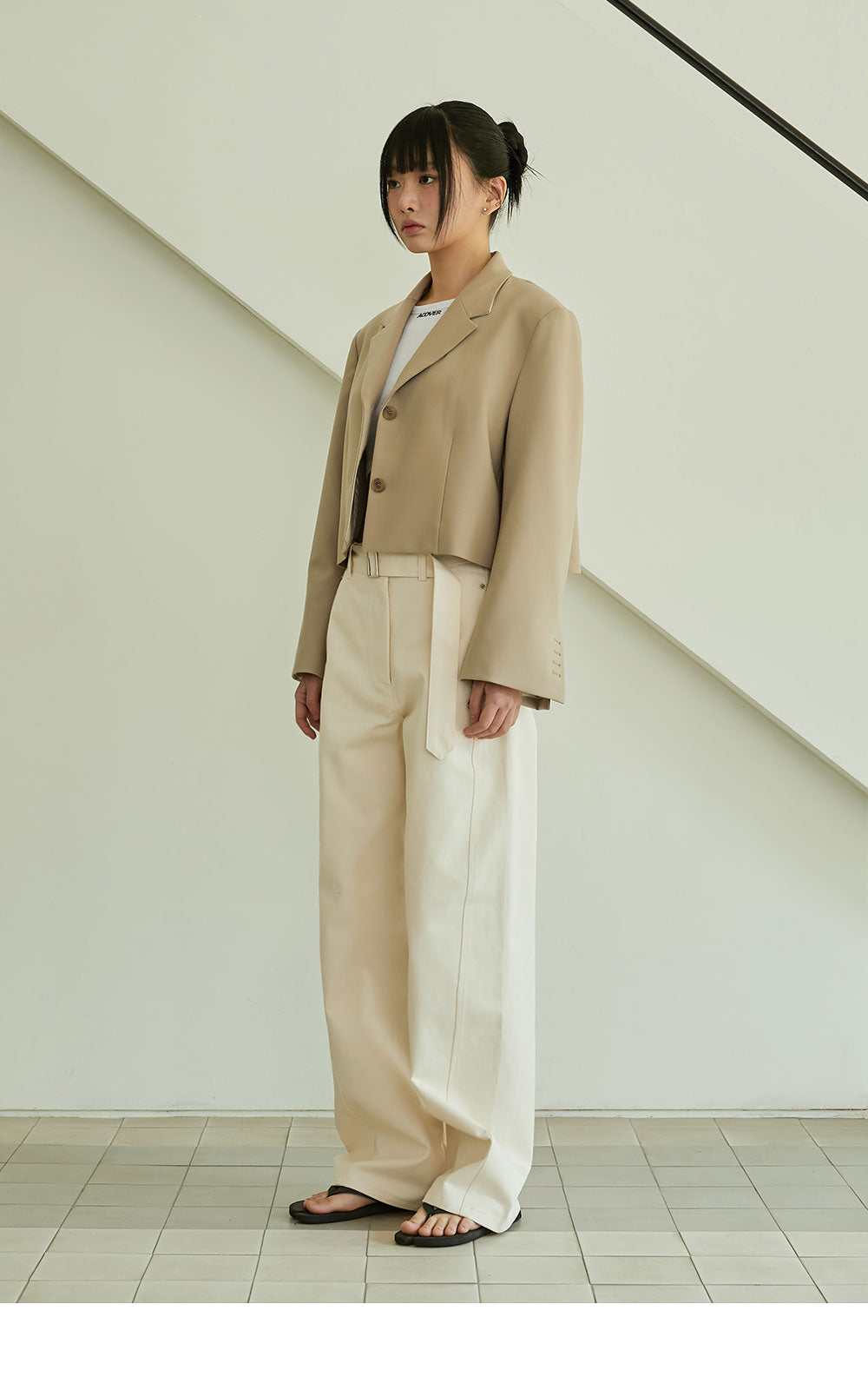 韓國 ACOVER   設計鉚釘腰帶挺感休閒牛仔褲 (現貨+預購)