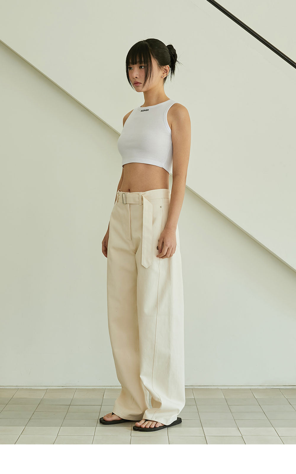 韓國 ACOVER   設計鉚釘腰帶挺感休閒牛仔褲 (現貨+預購)