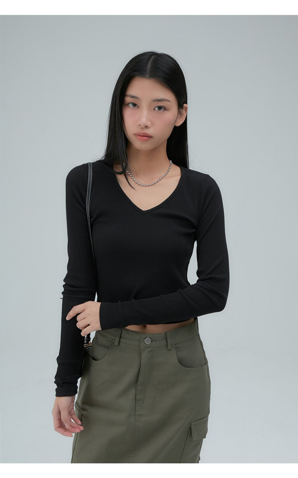 韓國 ACOVER  V領豎紋 基本款合身長袖T恤 (現貨+預購)