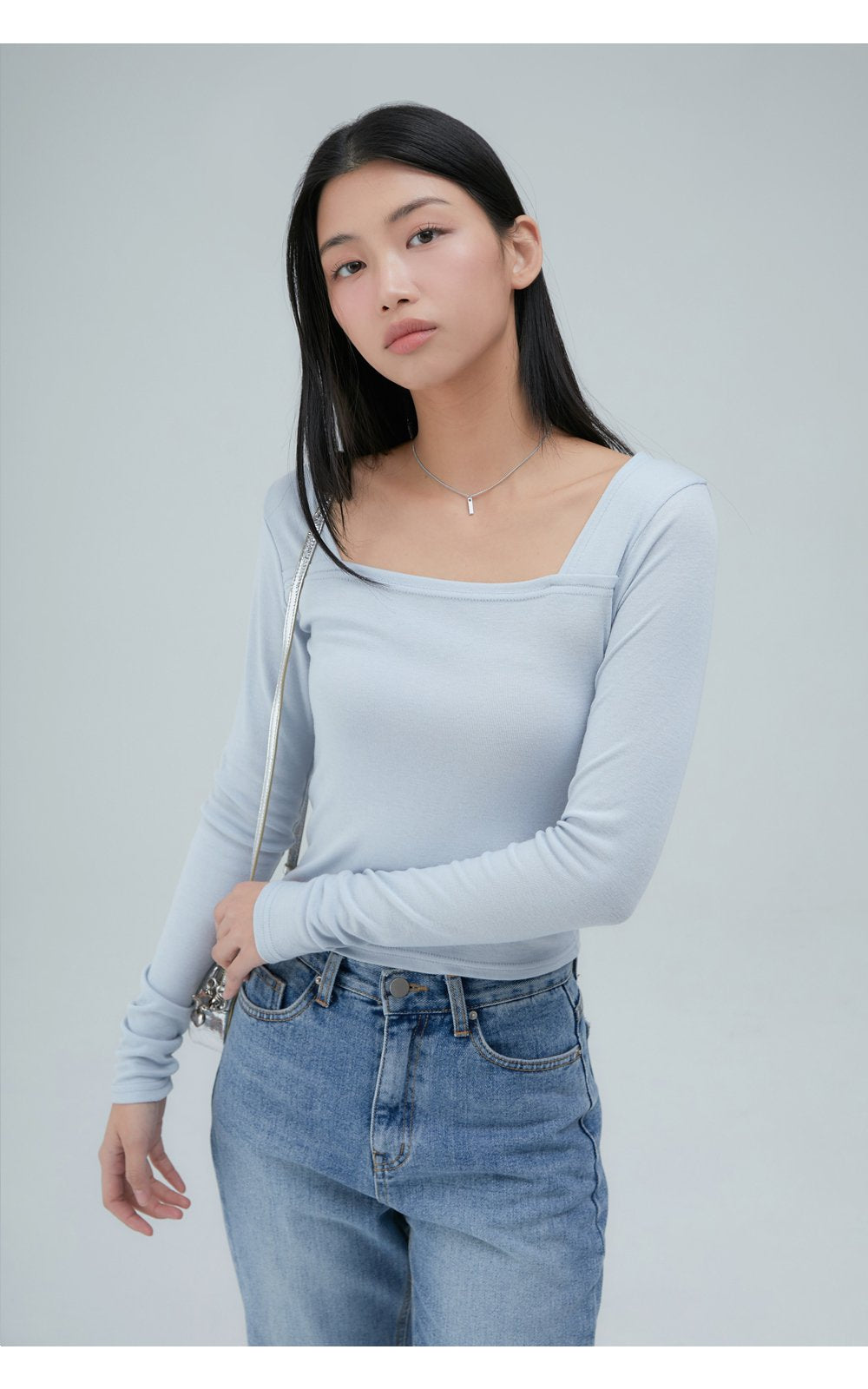 韓國 ACOVER 透氣方形線條開叉 舒適合身長袖T恤  (現貨+預購)