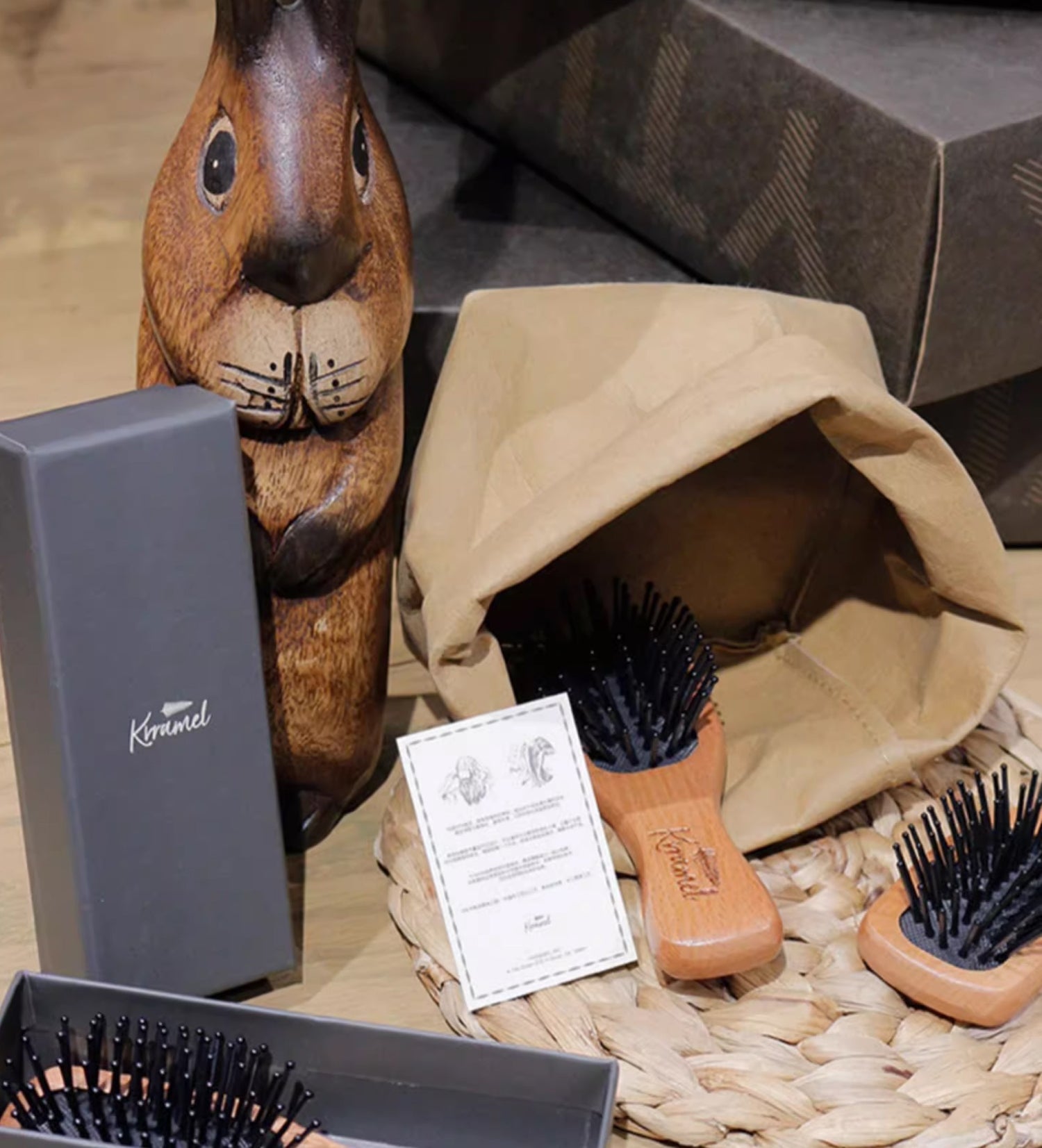 美國 Krramel 櫸木迷你防靜電梳適合兒童外出方便 (現貨+預購)