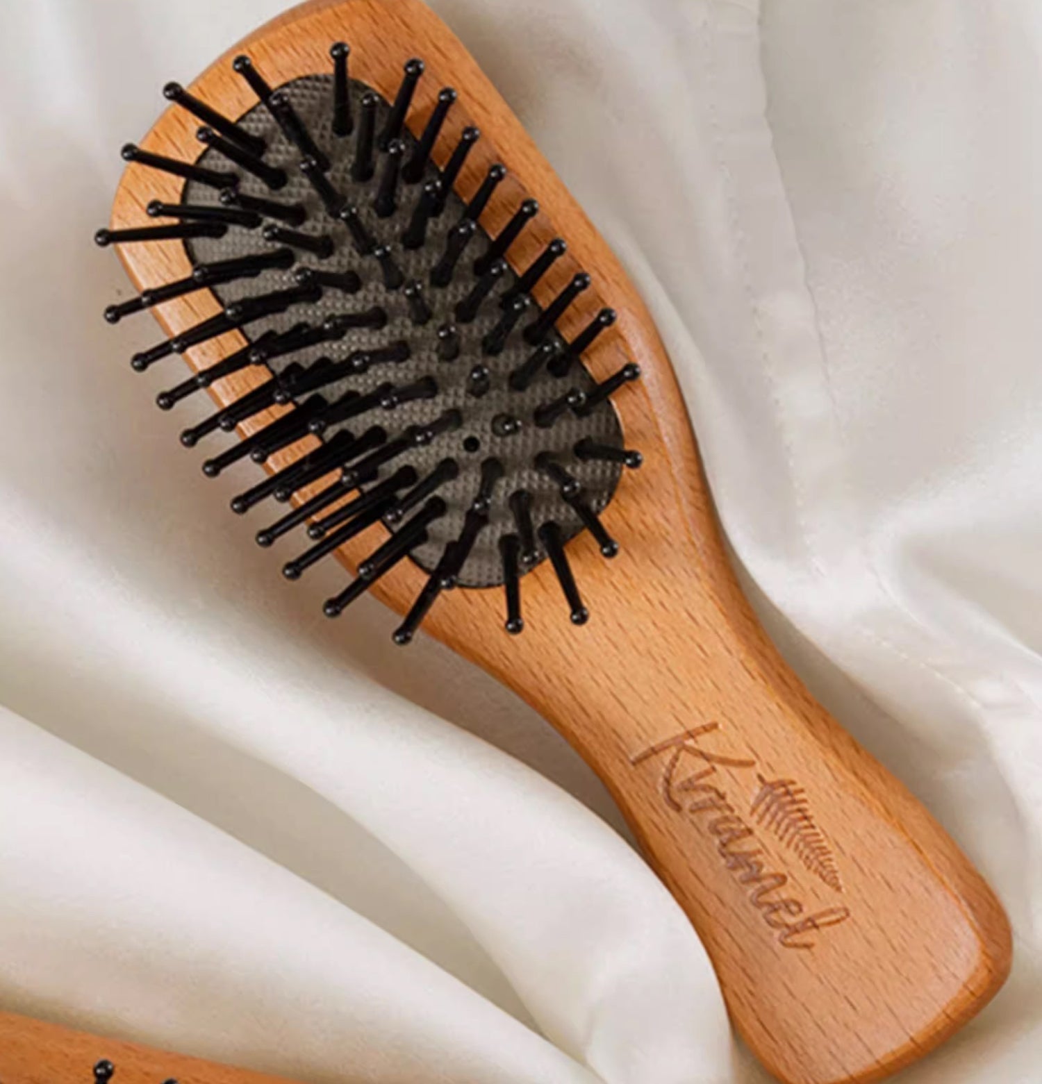 美國 Krramel 櫸木迷你防靜電梳適合兒童外出方便 (現貨+預購)