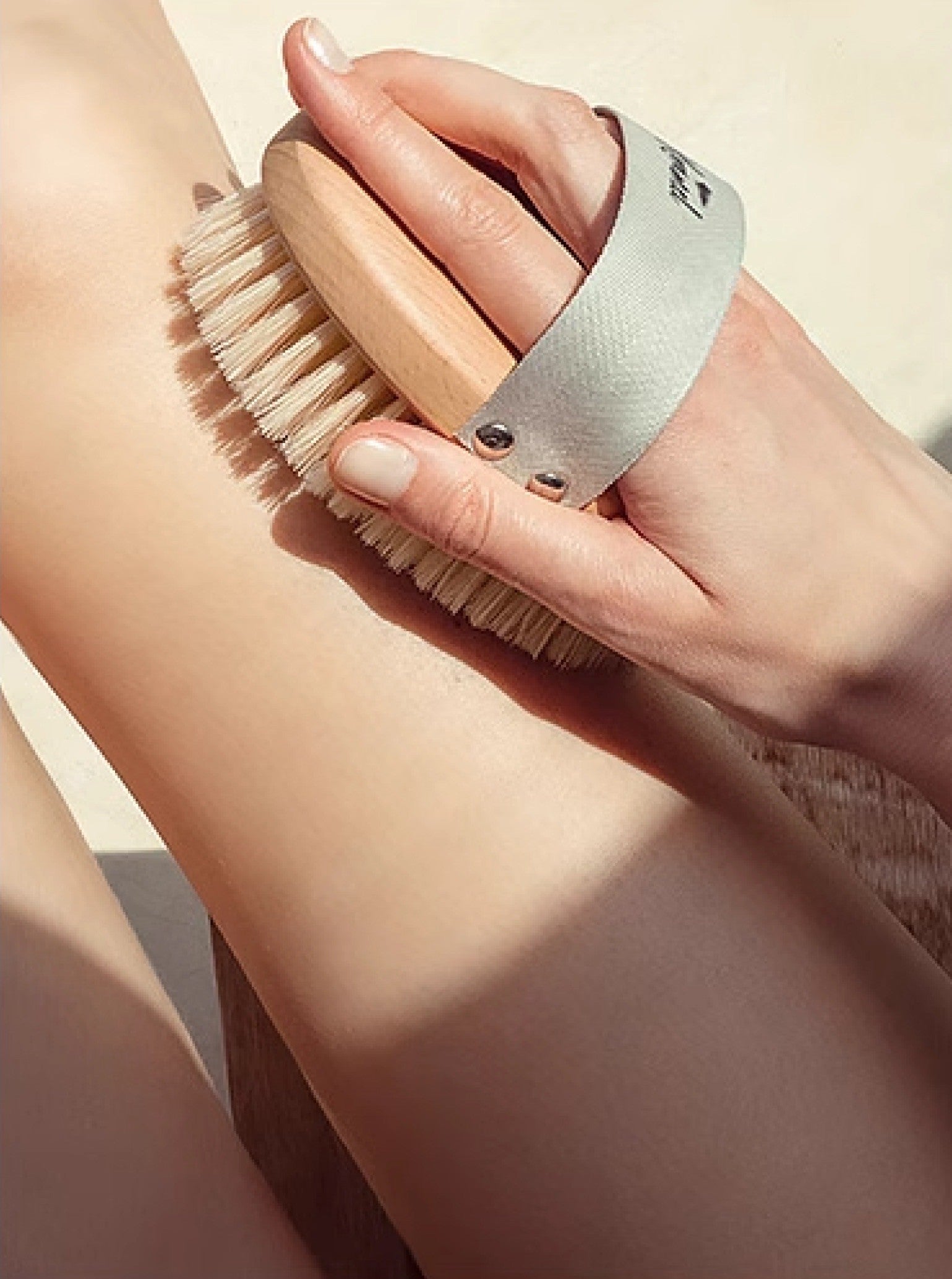 美國 Krramel 櫸木純猪鬃刷乾刷身體刷消除水腫美膚美體脂肪刷去橘皮去角質 (不建議濕用) (現貨+預購)