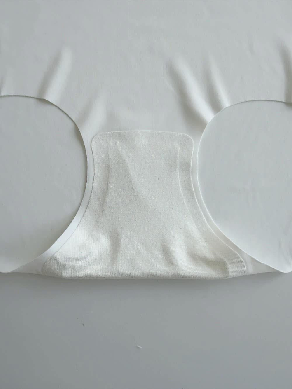 新品上架💖NOV.15顛覆旅行免洗內褲新高度醫療級EO滅菌45°C穿都不熱冰絲無痕內褲一包/10入期間限定(買10送2)