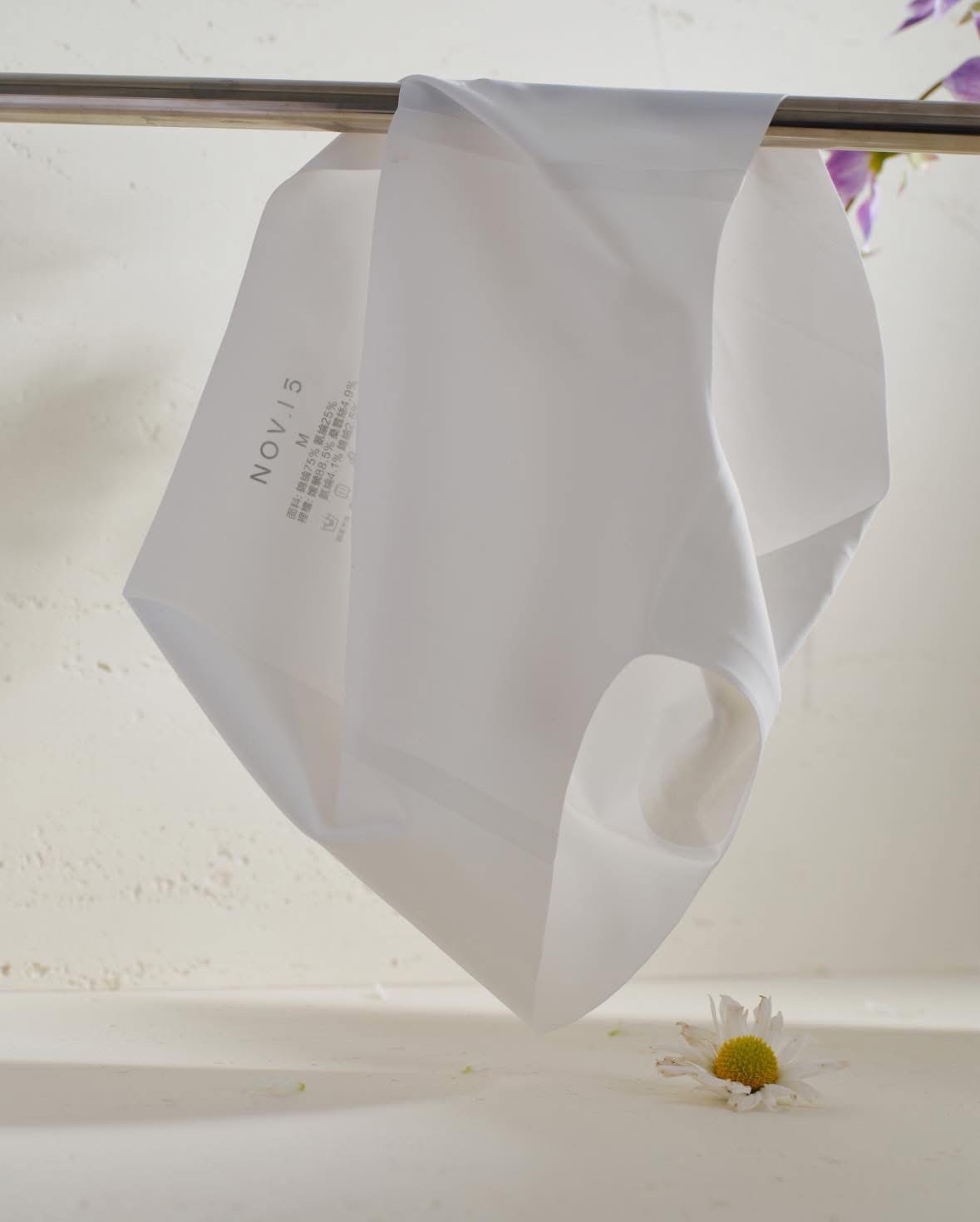 新品上架💖NOV.15顛覆旅行免洗內褲新高度醫療級EO滅菌45°C穿都不熱冰絲無痕內褲一包/10入期間限定(買10送2)