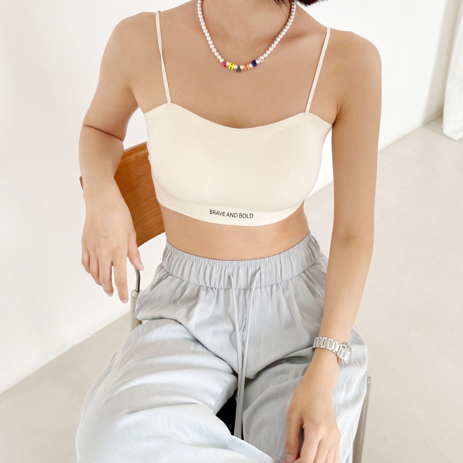 新品上架💖 夏日新款 百搭超薄無感英文字母附胸墊細肩帶小可愛