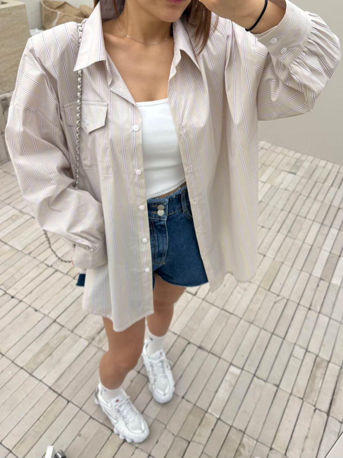 新品上架【│梨花娘】🤞韓國直條紋男友風寬鬆慵懶墊肩長板襯衫(2色)