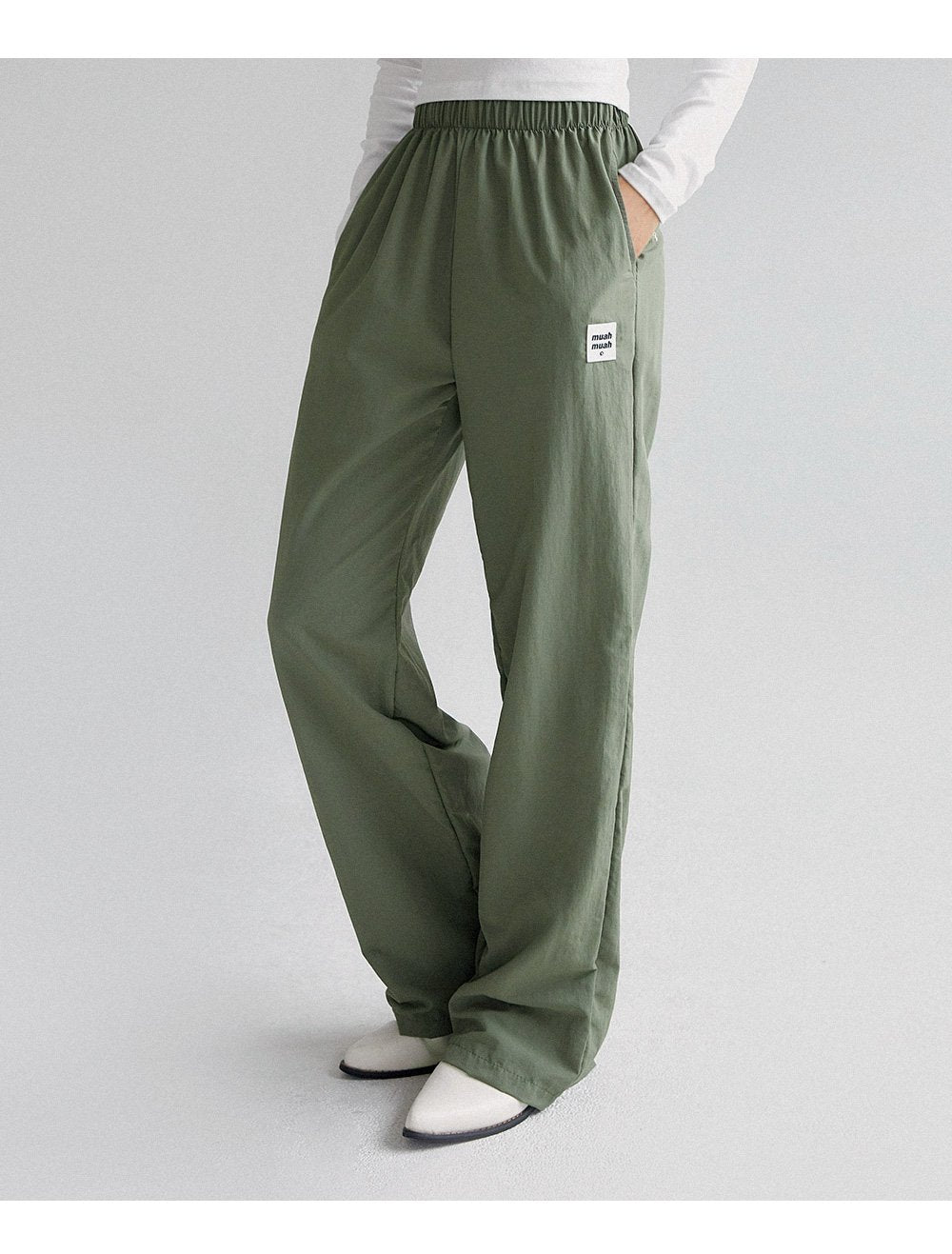 韓國 muahmuah 涼爽尼龍款 寬腿鬆緊帶長褲  (現貨+預購)