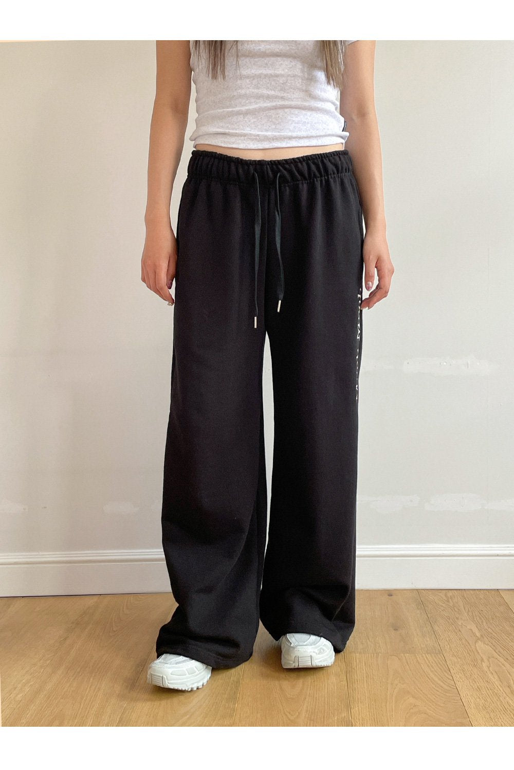 韓國 muahmuah 刺繡LOGO 寬鬆側LOGO休閒鬆緊帶棉褲  (現貨+預購)