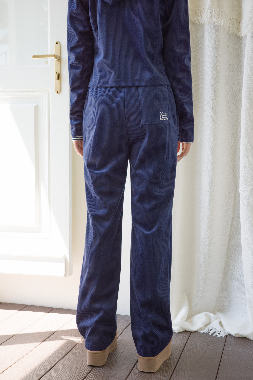 💖韓國 muahmuah 秋款新品💖刺繡LOGO天鵝絨休閒套裝(現貨+預購)