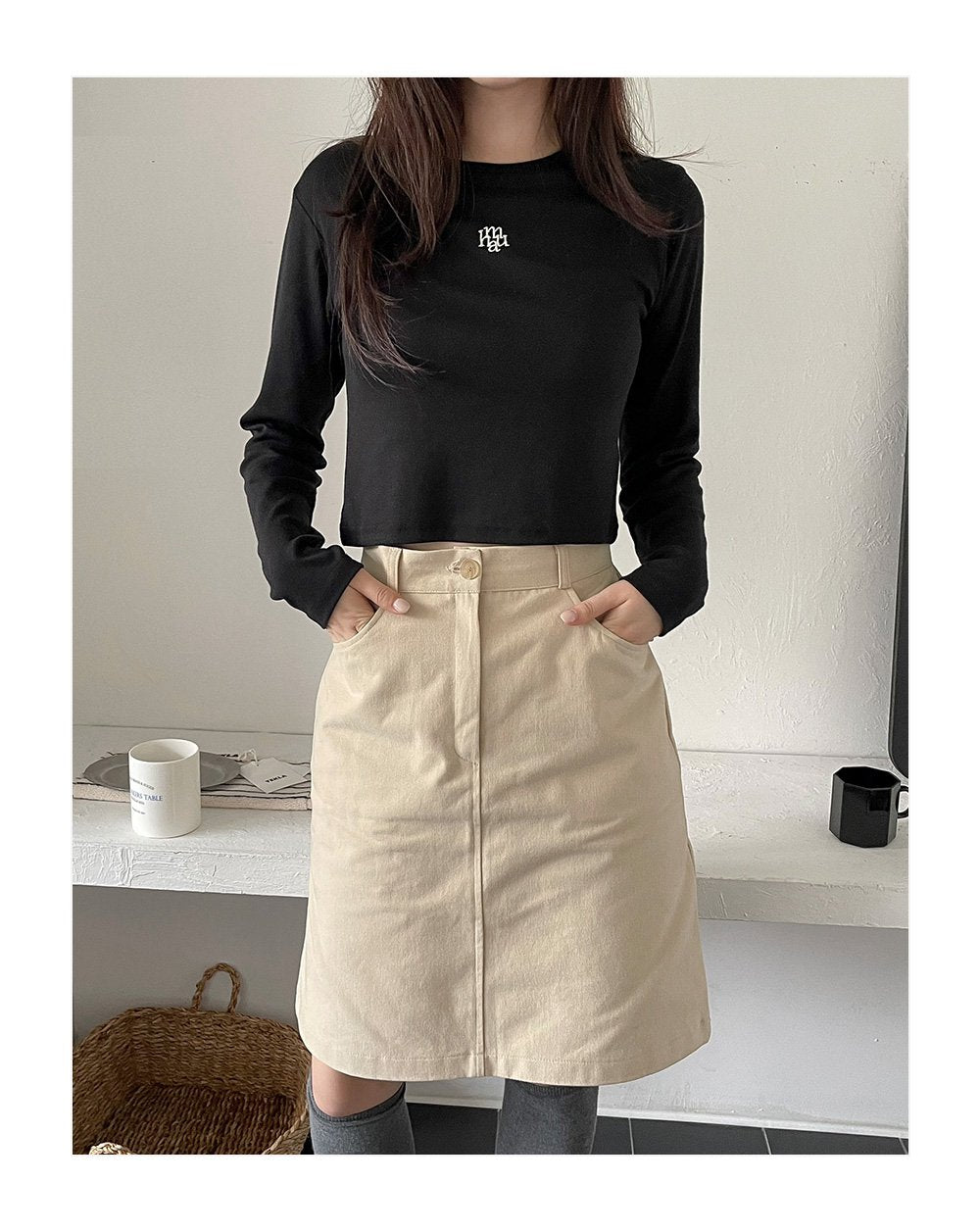 muahmuah 자수 로고 숏핏 얇은 긴팔 티셔츠