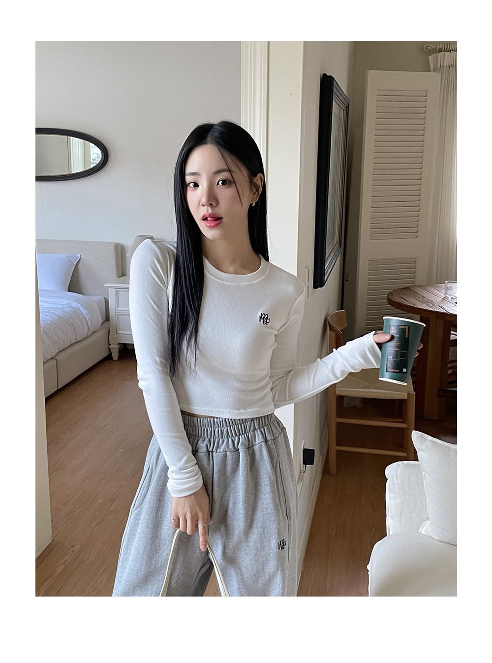 韓國 muahmuah 刺繡LOGO 露臍 長袖T恤  (現貨+預購)