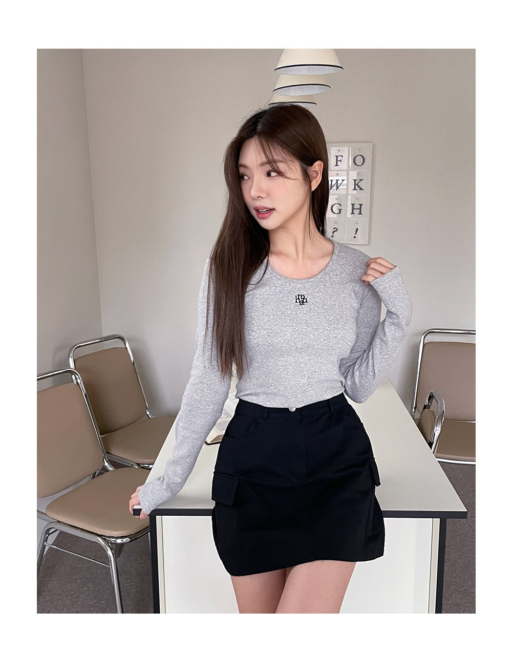 韓國 muahmuah  刺繡LOGO  U領彈力棉 長袖T恤  (現貨+預購)