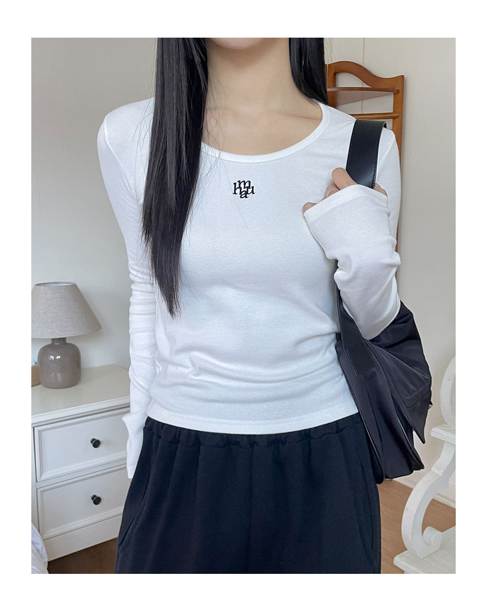 韓國 muahmuah  刺繡LOGO  U領彈力棉 長袖T恤  (現貨+預購)