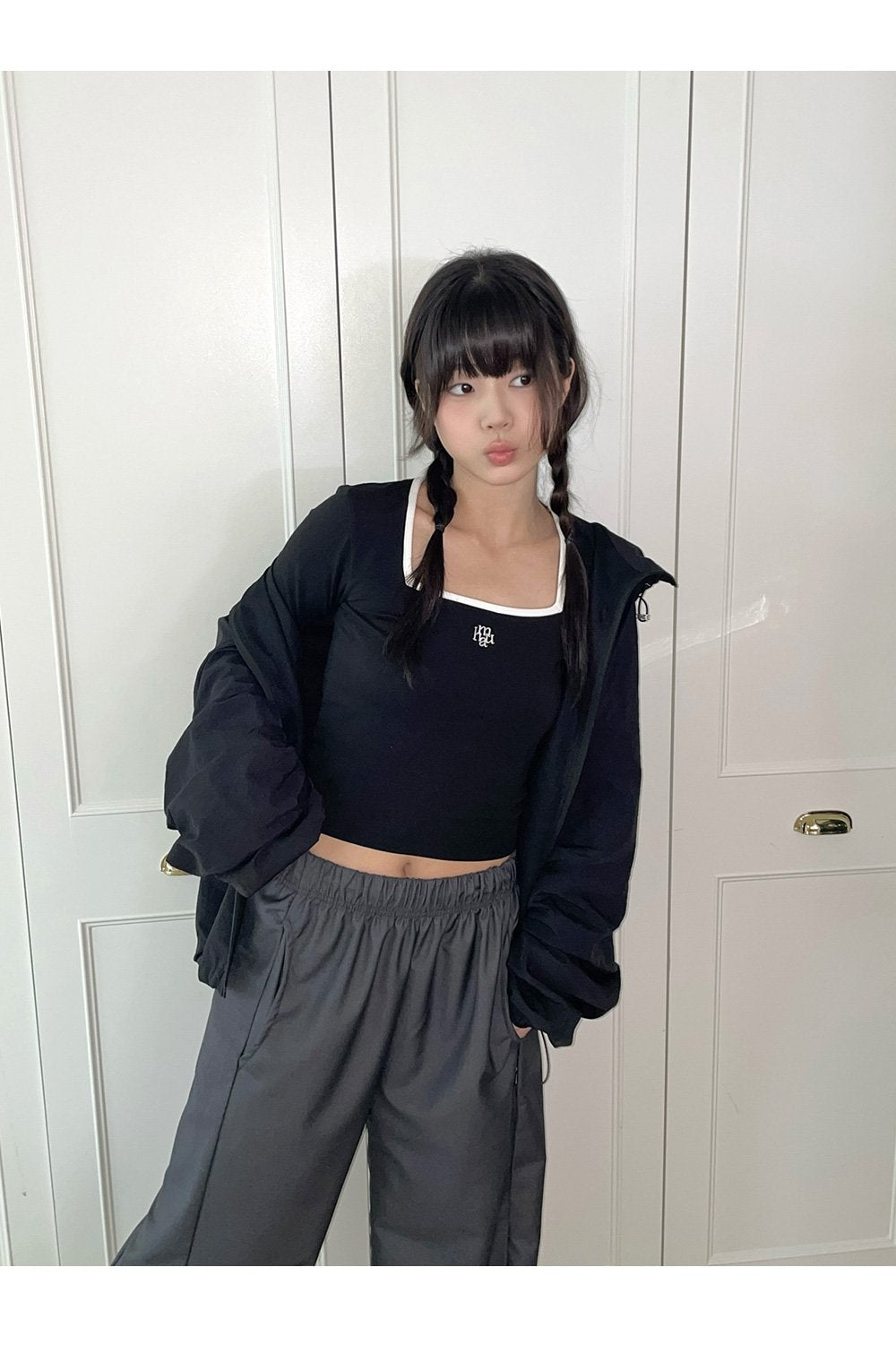 韓國 muahmuah 刺繡LOGO 方形領子  配色 長袖T恤  (現貨+預購)