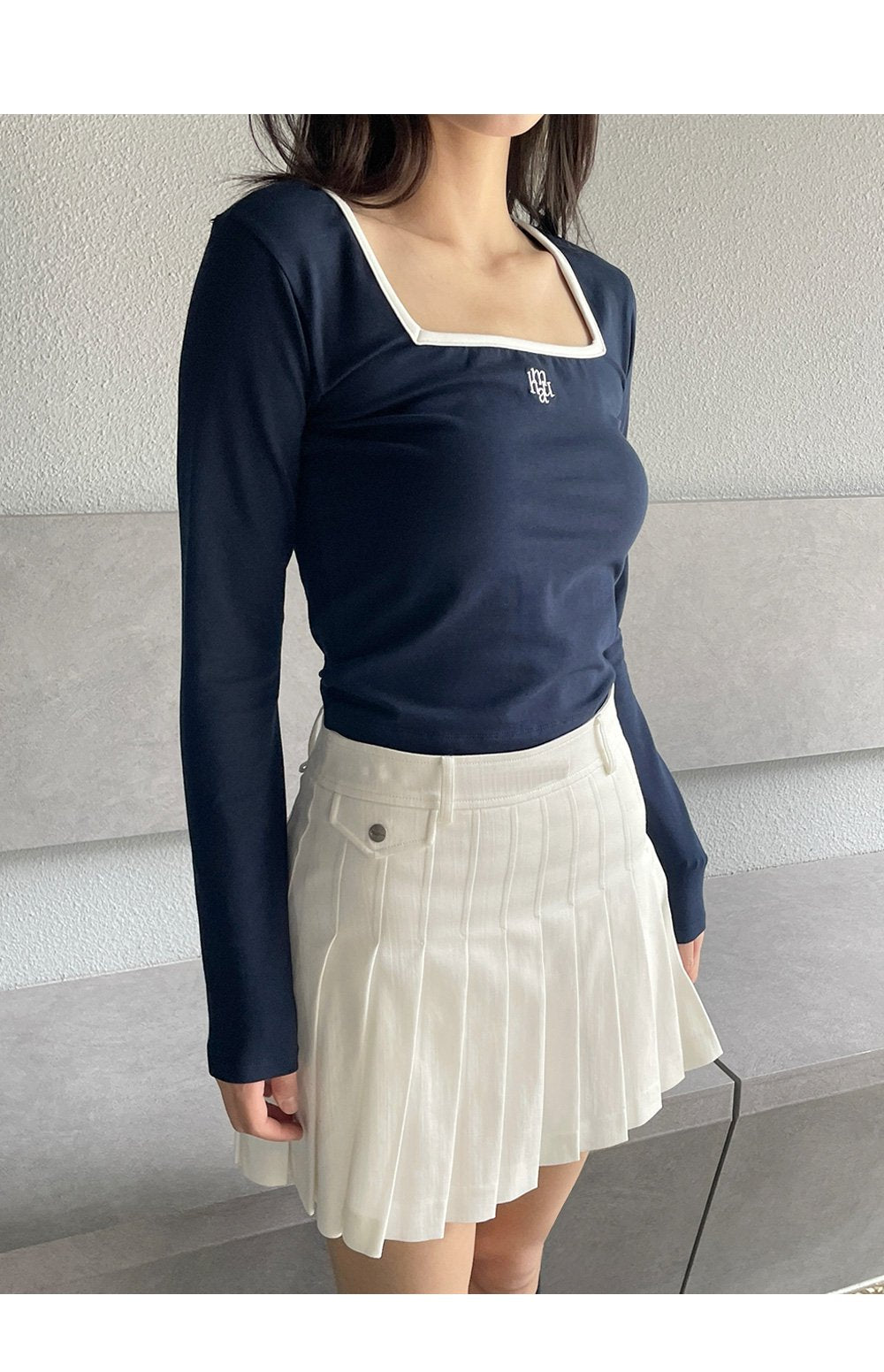 韓國 muahmuah 刺繡LOGO 方形領子  配色 長袖T恤  (現貨+預購)