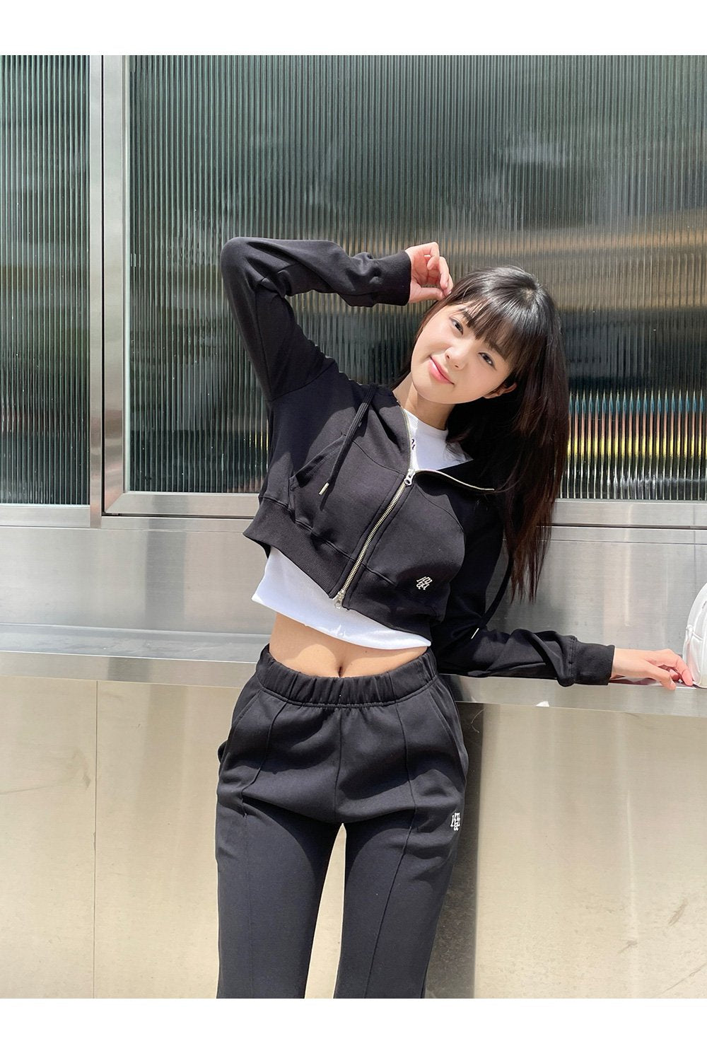 韓國 muahmuah  刺繡LOGO  棉質短版連帽子拉鍊外套 (現貨+預購)