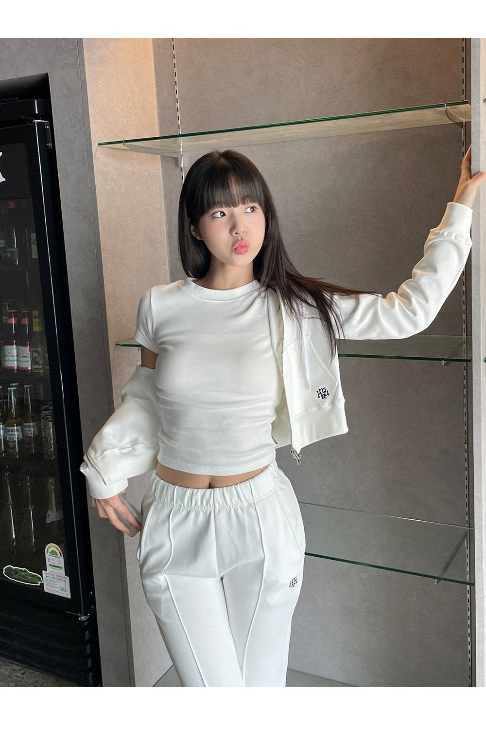 韓國 muahmuah  {SET} 修身款版型 帽子拉鍊外套褲子 套裝  (現貨+預購)