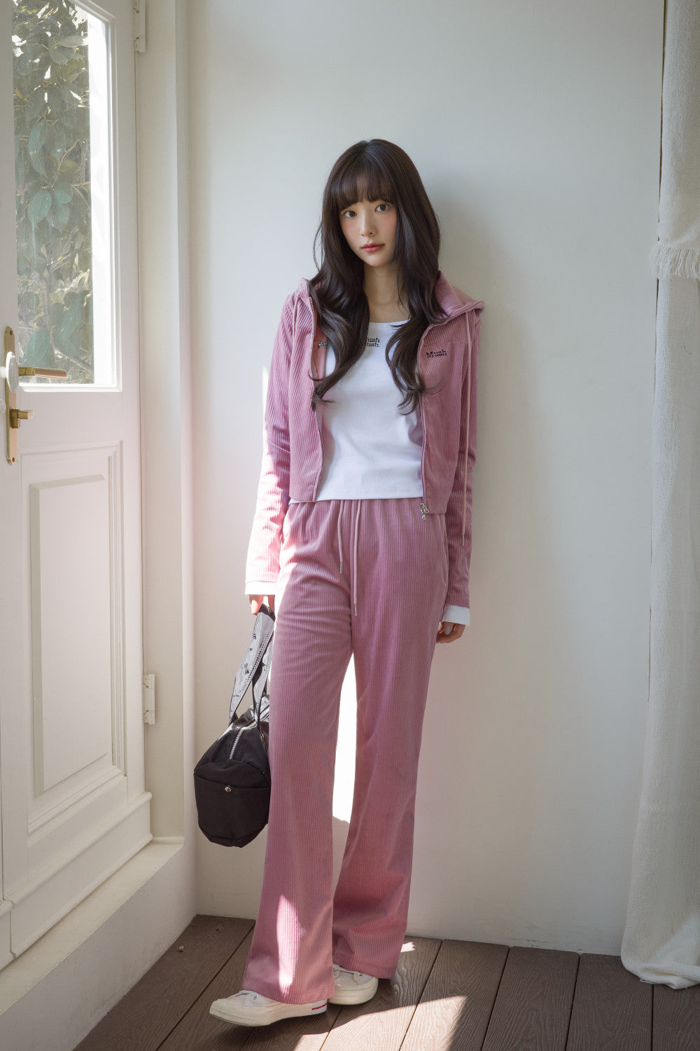 💖韓國 muahmuah 秋款新品💖刺繡LOGO天鵝絨休閒套裝(現貨+預購)