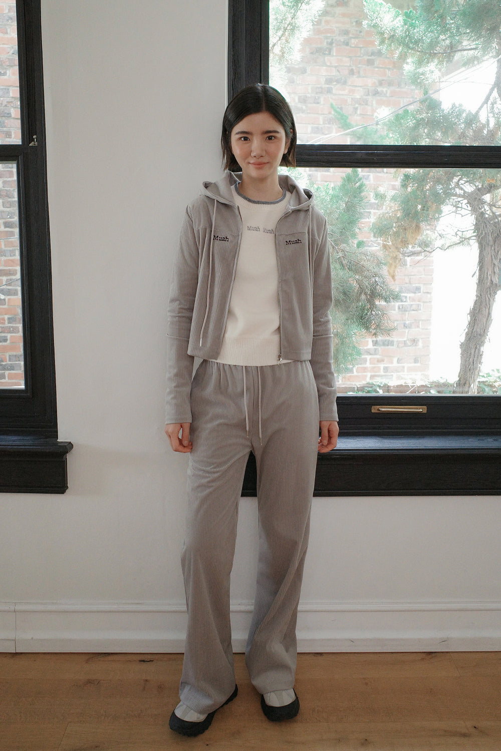 💖韓國 muahmuah 秋款新品💖刺繡LOGO天鵝絨休閒套裝(現貨+預購)