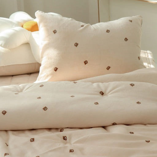 🆕新品上架【梨花娘】💖正韓熱賣🏆特殊特殊超細纖維棉柔軟保暖輕盈熊熊刺繡冬被(3色)🐻💖韓國連線