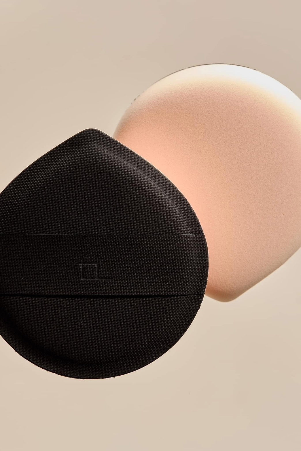 韓國KY質感皮革壓印泡芙柔軟粉撲不吃粉超服貼軟Q(黑/三入組)