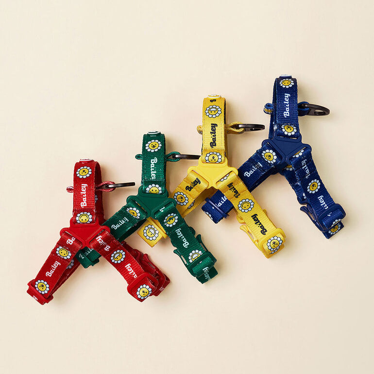 韓國新品上架【梨花娘】🐾BAILEY 🐶秋冬新品 飽合亮色花朵微笑寵物牽繩(4色)