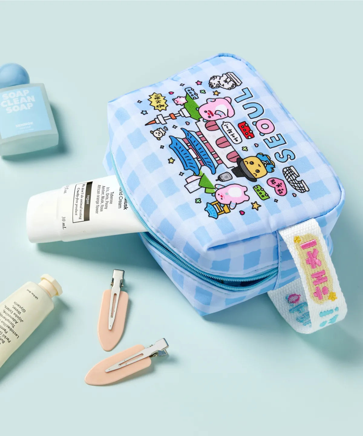 韓國新品上架【梨花娘】首爾限定吉祥物我的秘密朋友해치&Choi Go Sim插畫家聯名手提化妝包(2色)