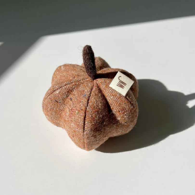 🆕新品上架【梨花娘】💖韓國品牌 WETNOSE 🎃萬聖節系列🎃可口南瓜寵物玩具(手工製作,等待期約10~15天)