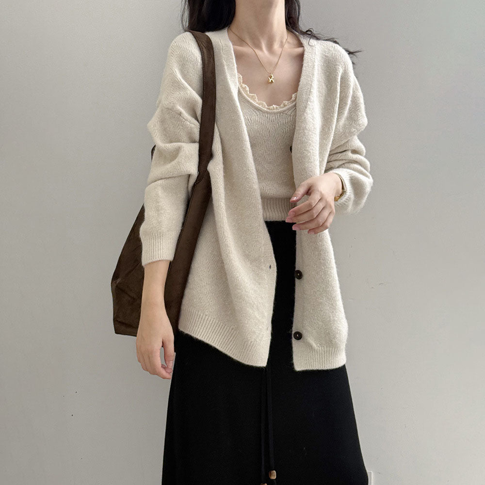 💜新品上架【梨花瑪雅】法式慵懶溫柔高級柔軟包覆修飾身型針織兩件套上衣(三色)